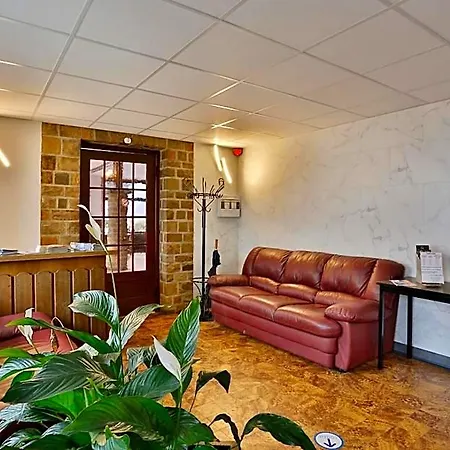 Chez Phil Hotel